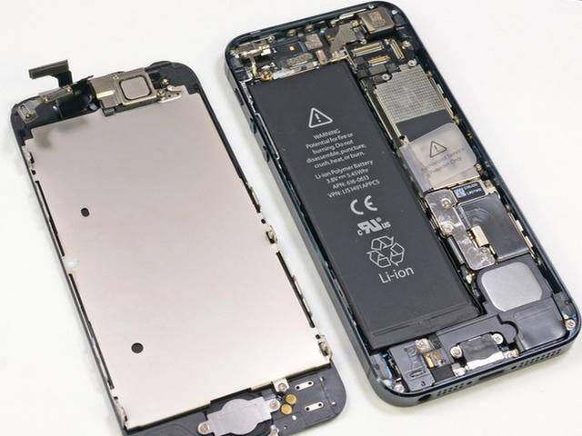 iPhone 5 unter dem Messer: iFixIt zerlegt das neue Apple-Smartphone