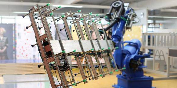 Agfa kündigt Plattenladeroboter zur Automatisierung der Druckvorstufe und Produktivitätssteigerung an